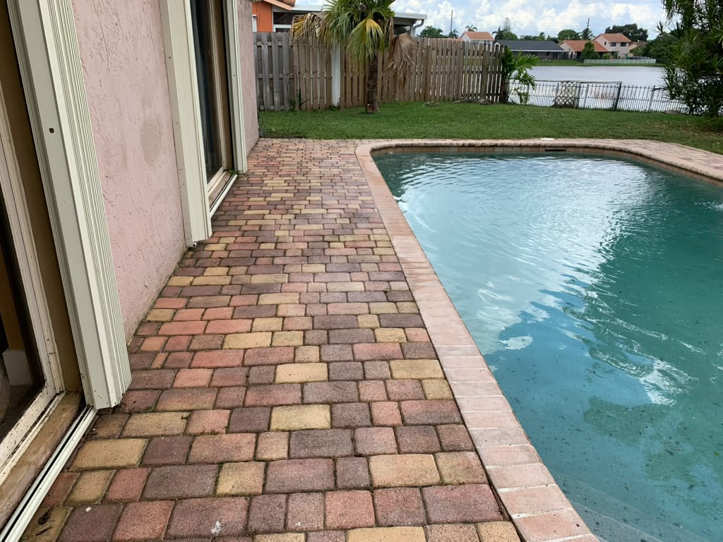 After — Pool-Edge Walkway in South Florida