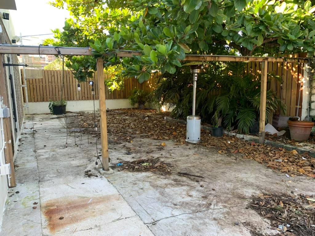 Before — Commercial Courtyard in South Florida